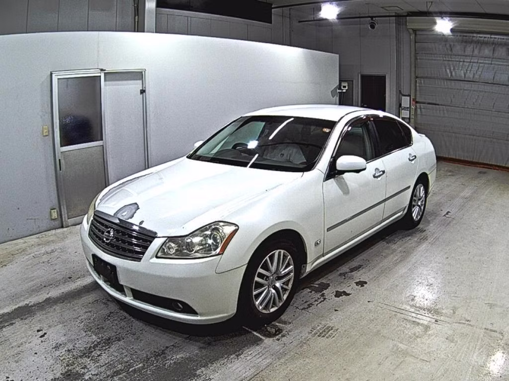 NISSAN FUGA