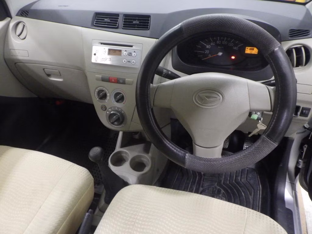 DAIHATSU MIRA