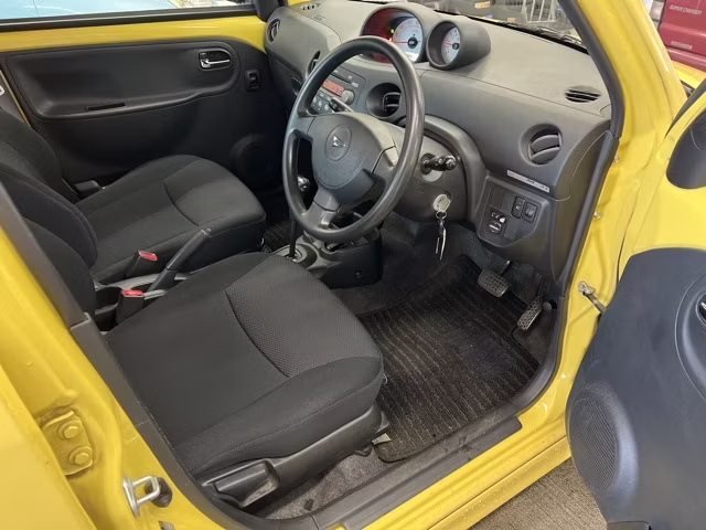 DAIHATSU ESSE