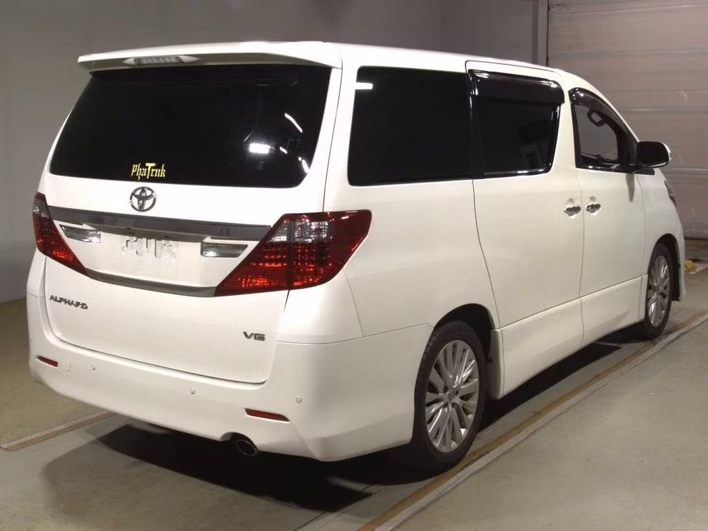 TOYOTA ALPHARD