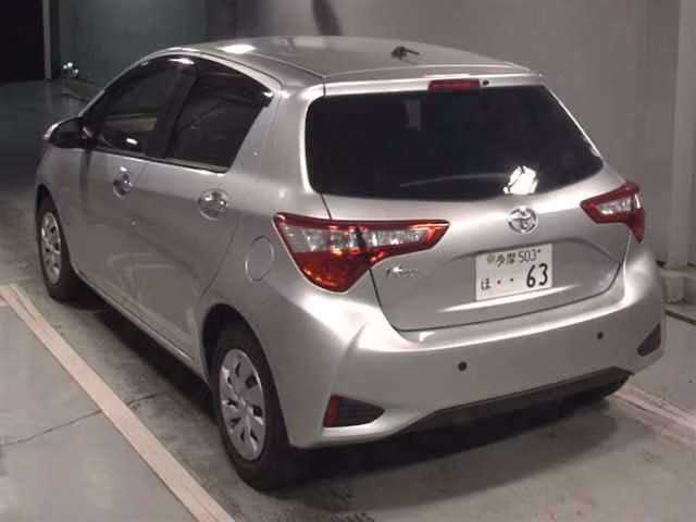 TOYOTA VITZ
