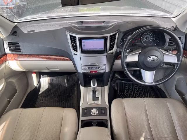 SUBARU OUTBACK