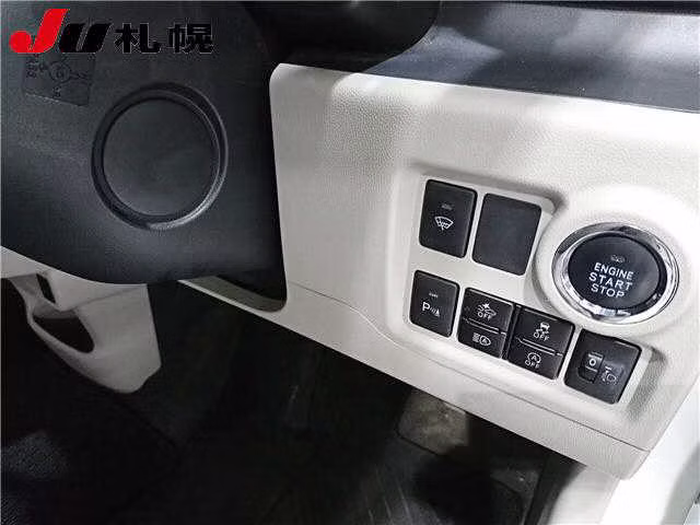 DAIHATSU BOON