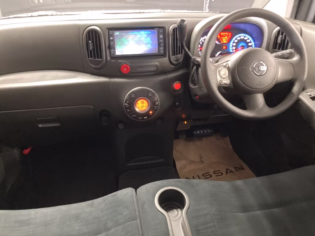 NISSAN CUBE