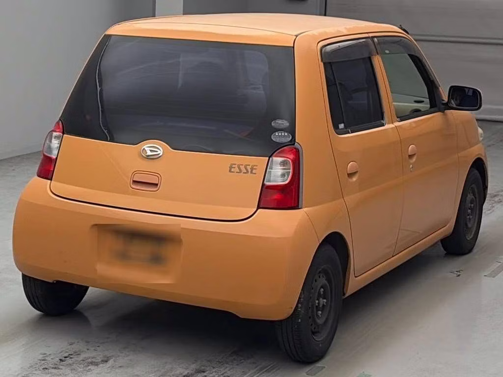 DAIHATSU ESSE