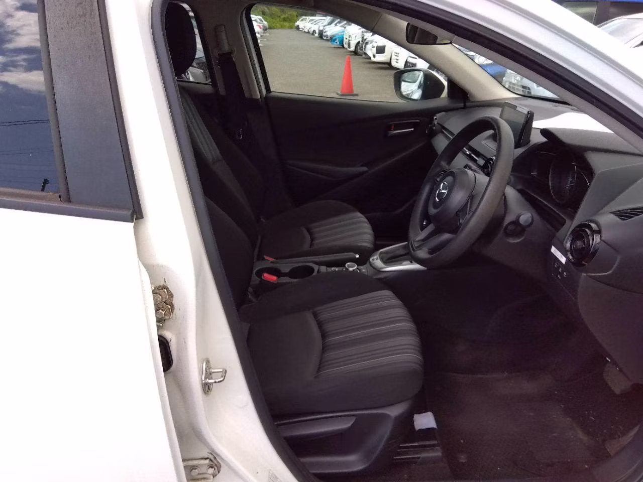 MAZDA MAZDA2