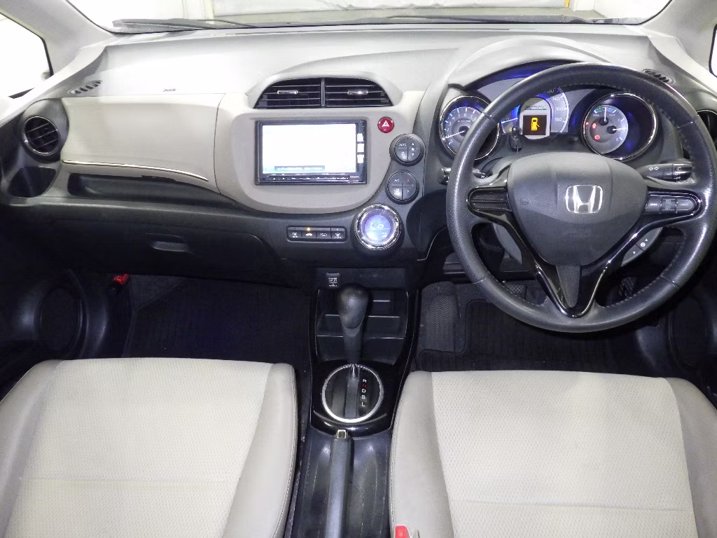 HONDA FIT SHUTTLE