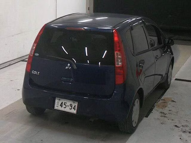 MITSUBISHI COLT