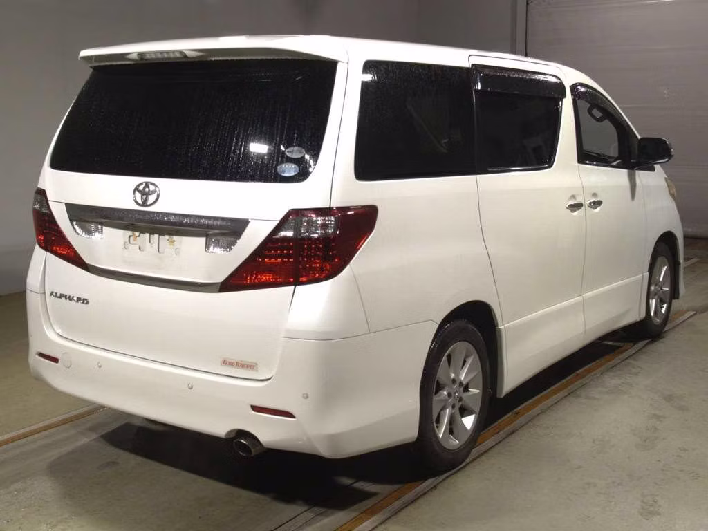 TOYOTA ALPHARD