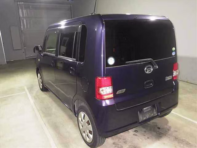 DAIHATSU MOVE CONTE