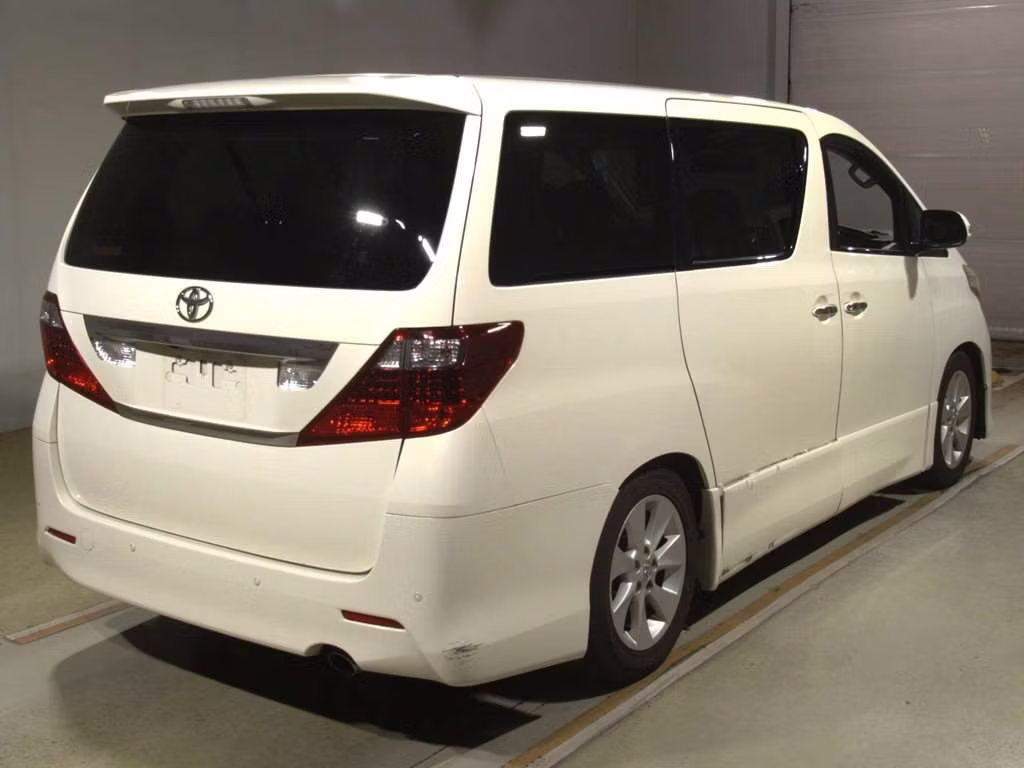 TOYOTA ALPHARD