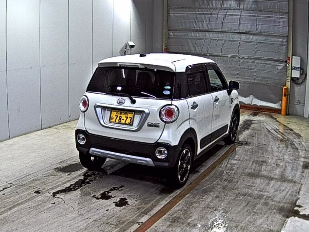 DAIHATSU CAST