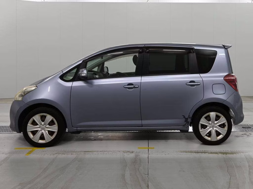 TOYOTA RACTIS