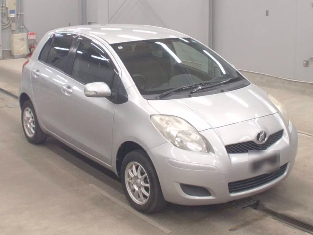 TOYOTA VITZ