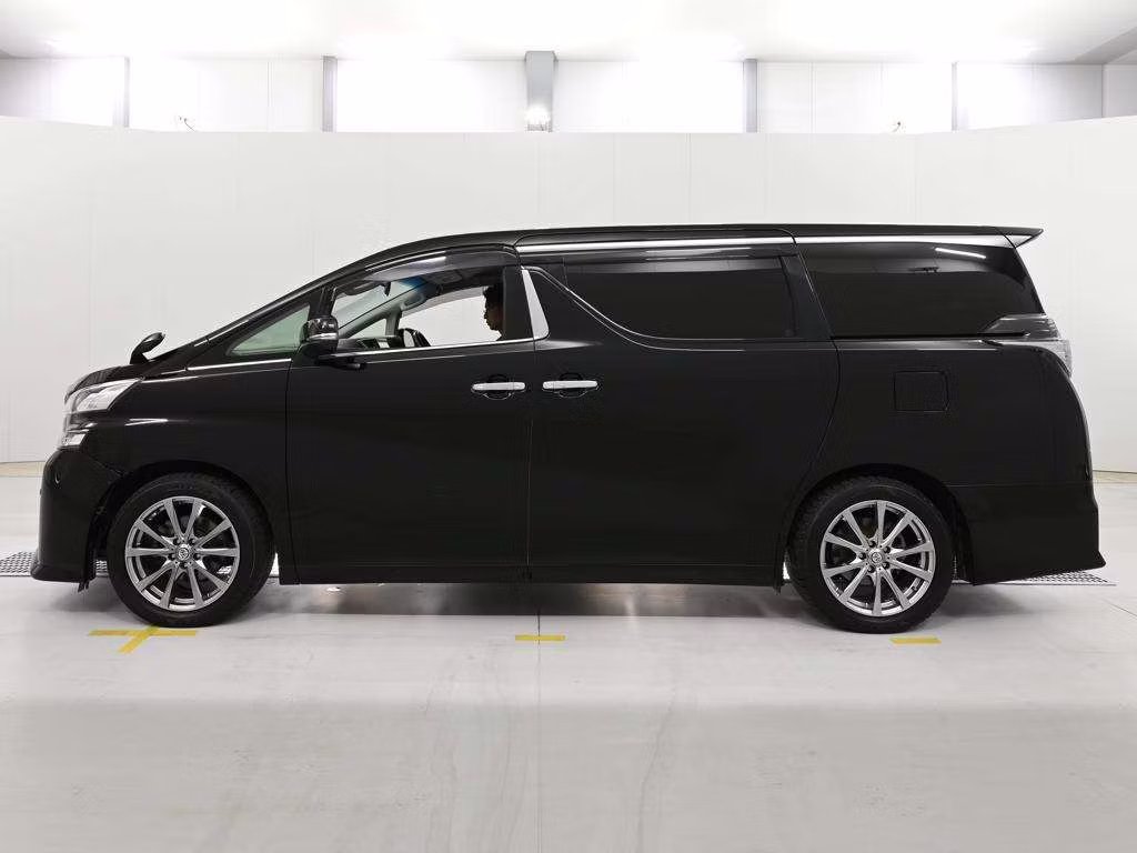 TOYOTA VELLFIRE