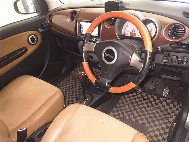 DAIHATSU MIRA GINO