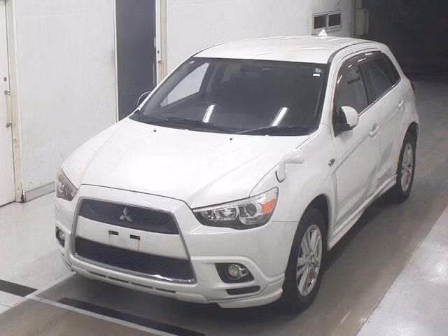 MITSUBISHI RVR