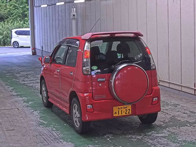 DAIHATSU TERIOS KID