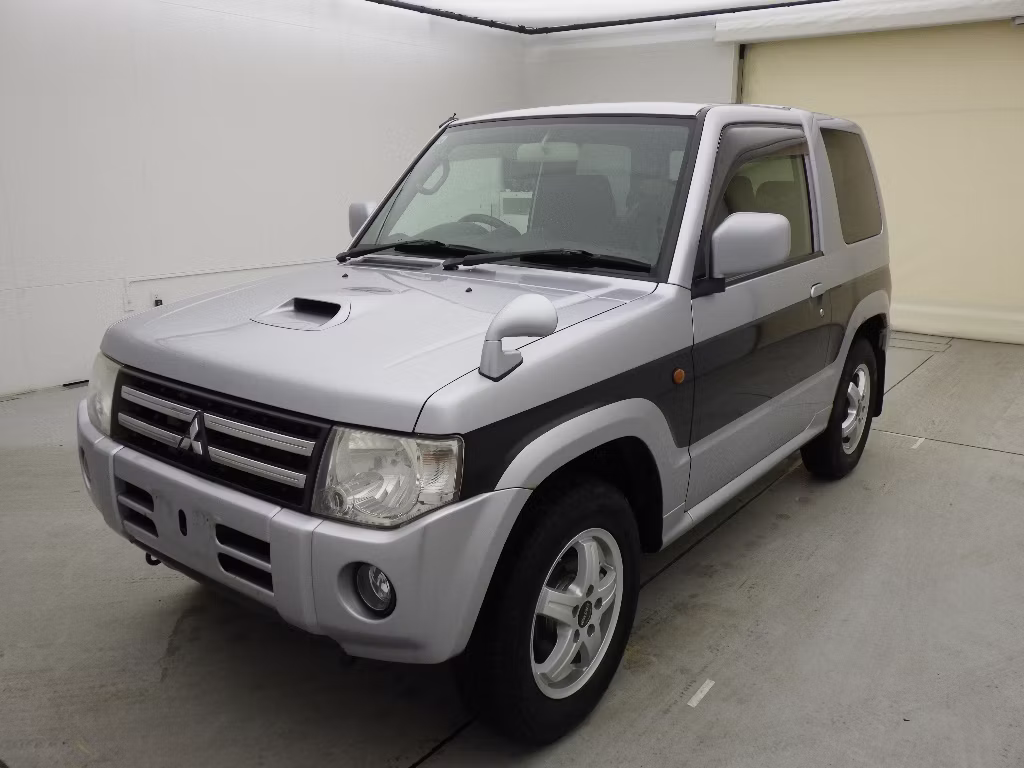 MITSUBISHI PAJERO MINI
