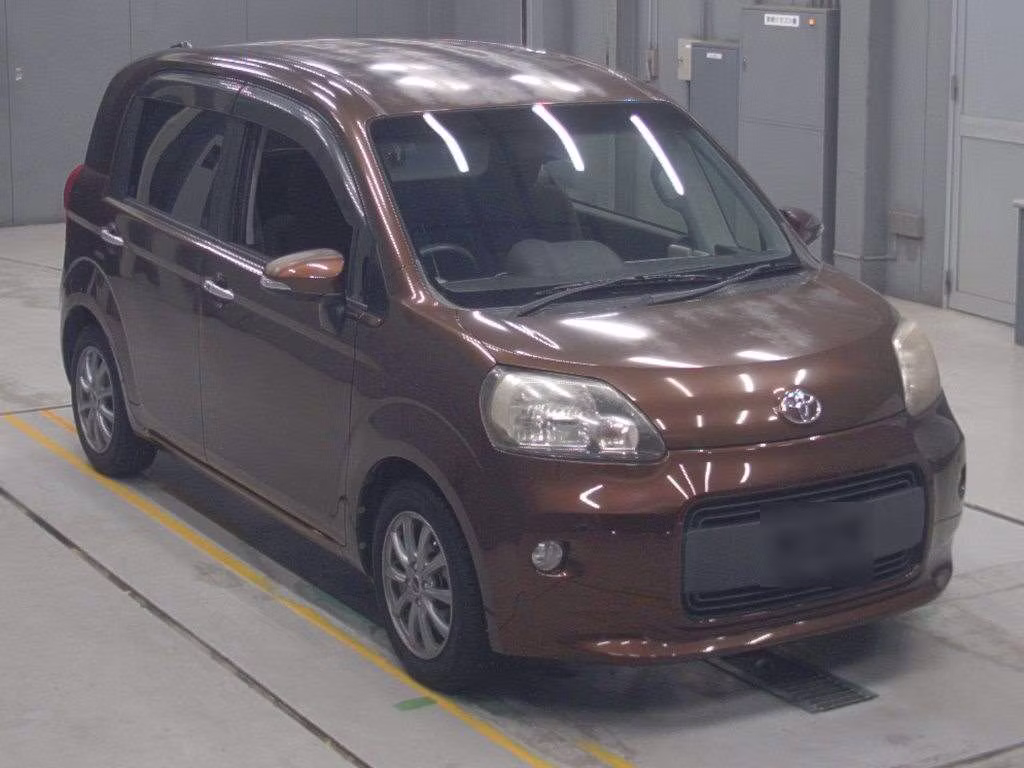 TOYOTA PORTE