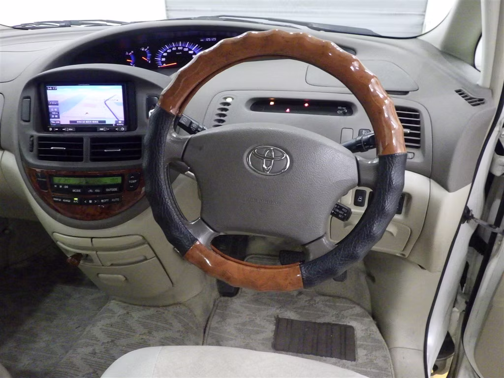 TOYOTA ESTIMA