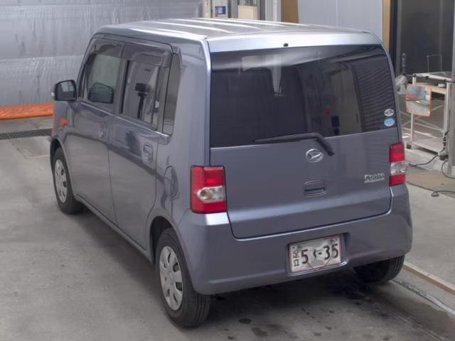 DAIHATSU MOVE CONTE