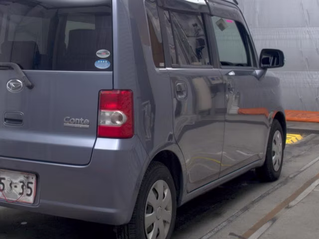 DAIHATSU MOVE CONTE