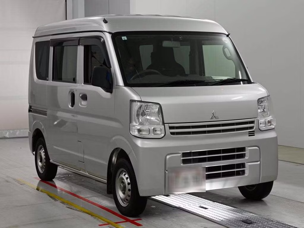 MITSUBISHI MINICAB