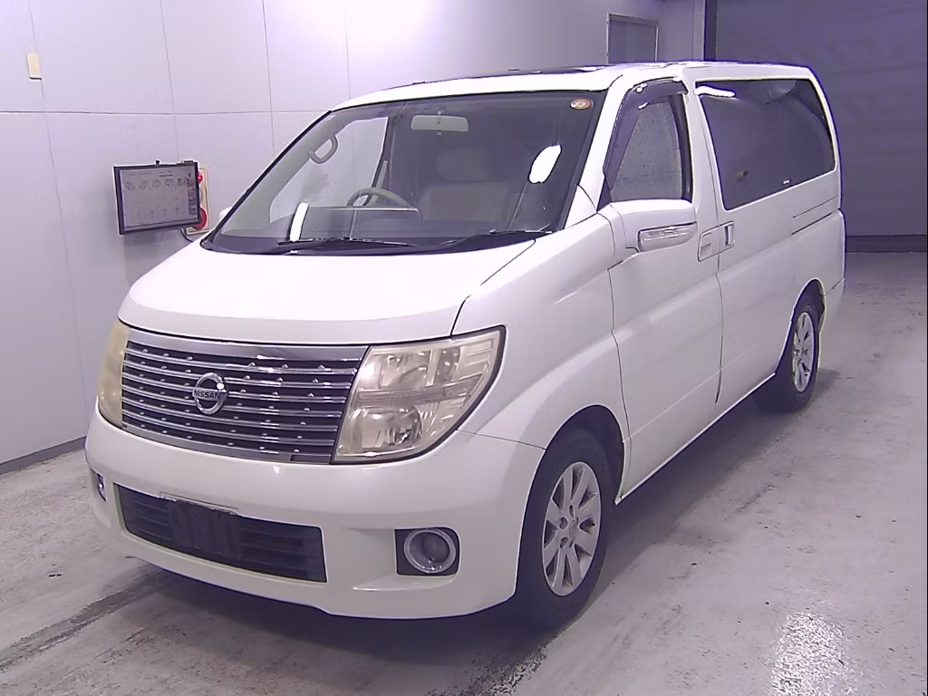NISSAN ELGRAND