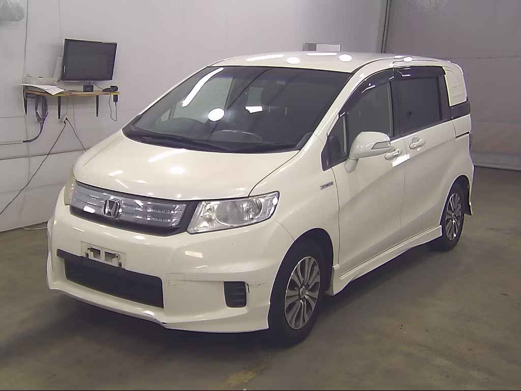 HONDA FREED SPIKE
