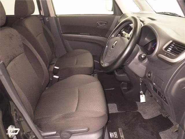 MITSUBISHI DELICA D:2