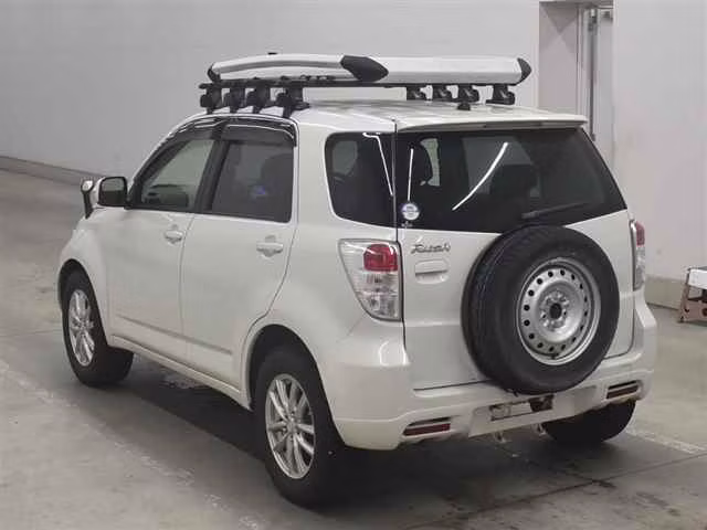 TOYOTA RUSH
