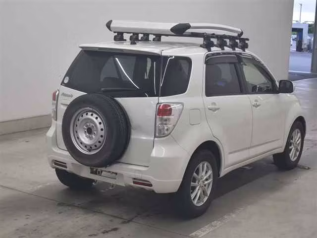 TOYOTA RUSH