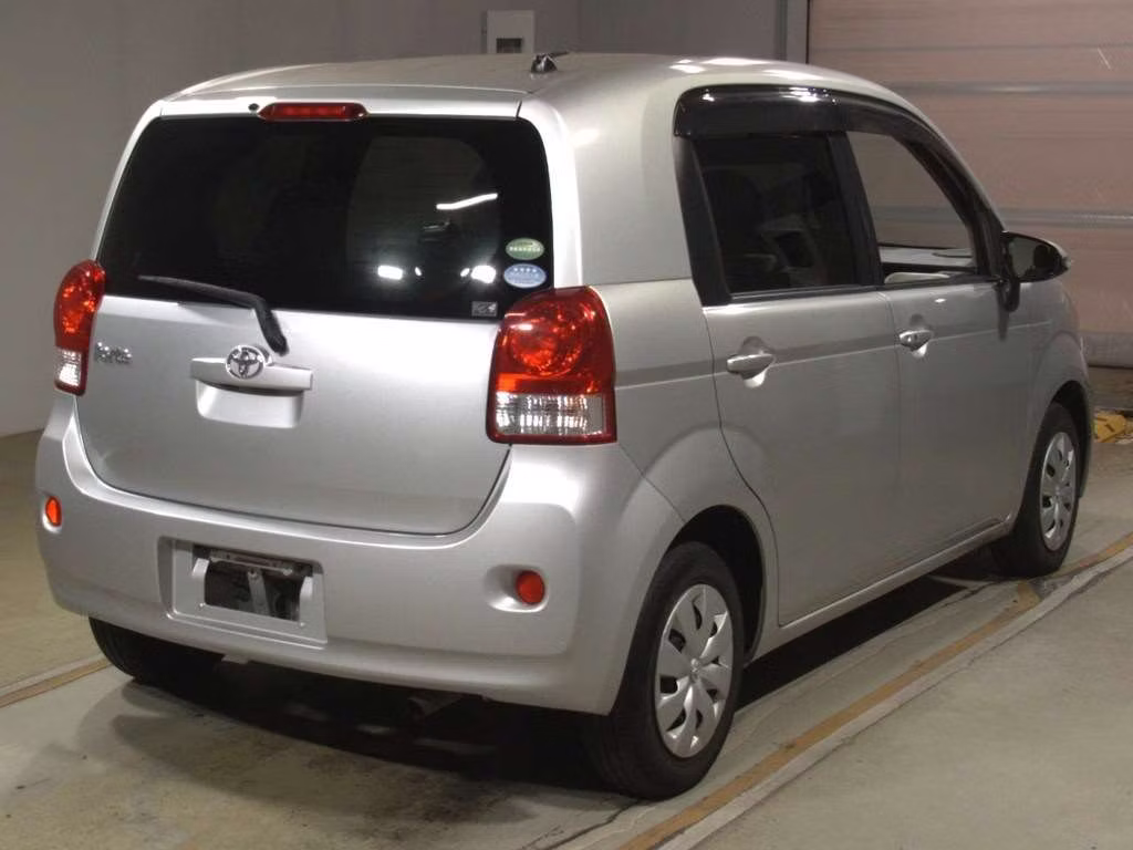 TOYOTA PORTE