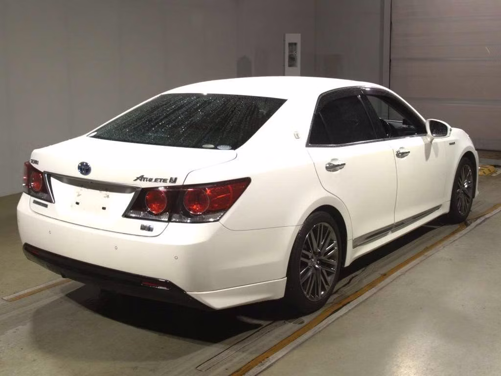 TOYOTA CROWN