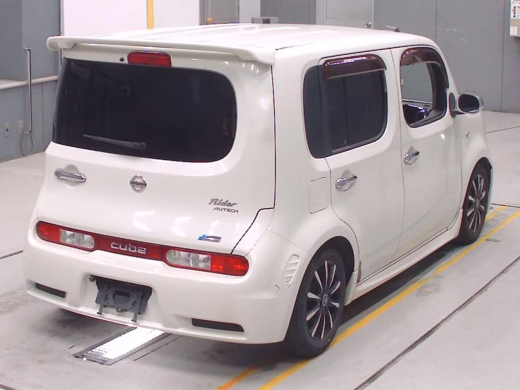 NISSAN CUBE