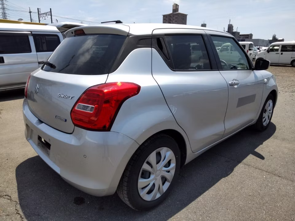 SUZUKI SWIFT