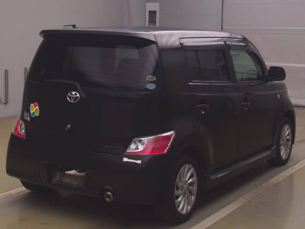 TOYOTA BB