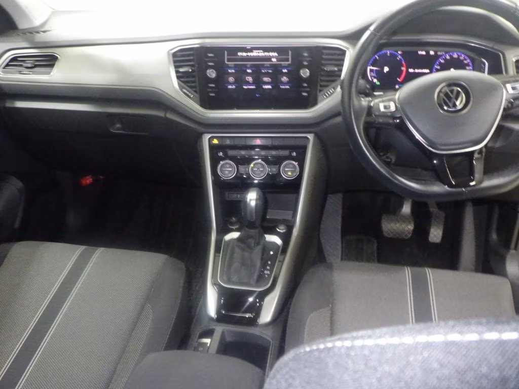 VOLKSWAGEN T-ROC