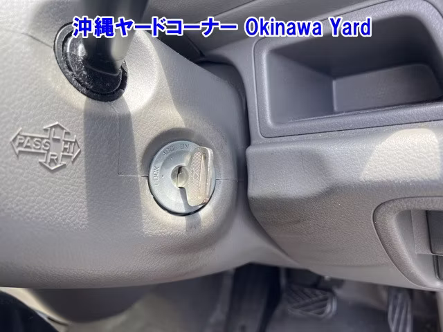 MITSUBISHI MINICAB