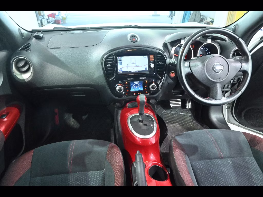 NISSAN JUKE