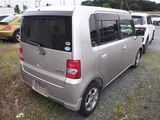 DAIHATSU MOVE CONTE