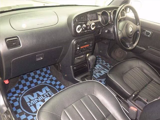 DAIHATSU MIRA GINO