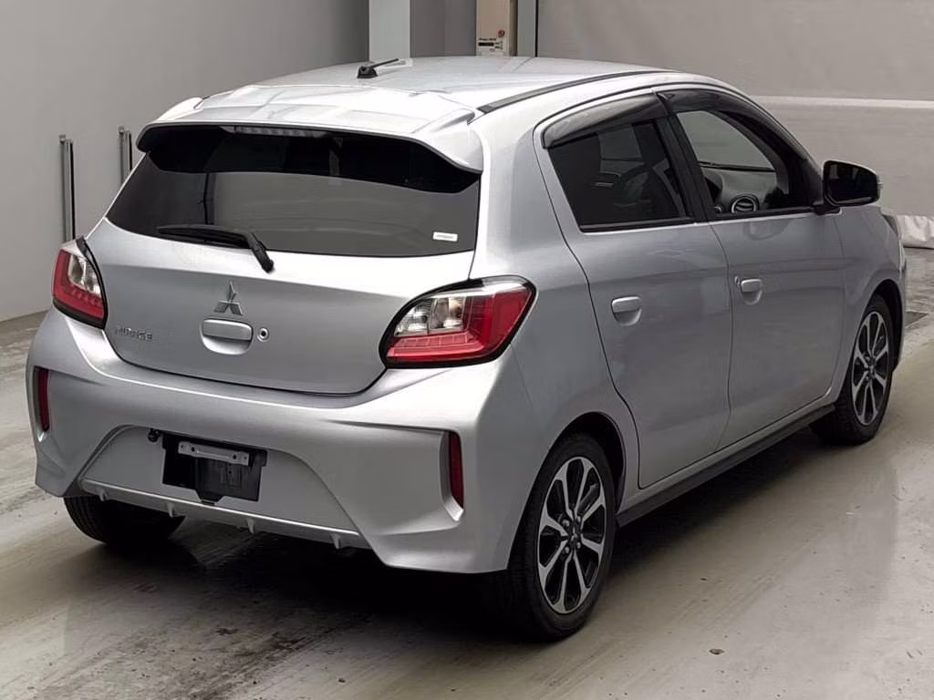 MITSUBISHI MIRAGE