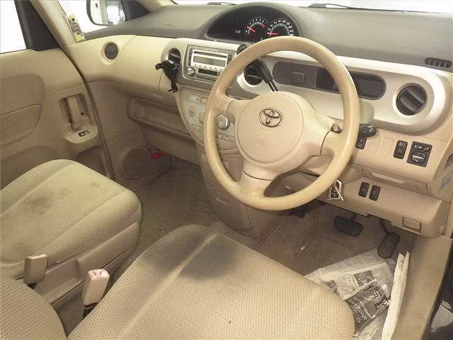 TOYOTA PORTE