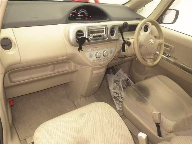 TOYOTA PORTE