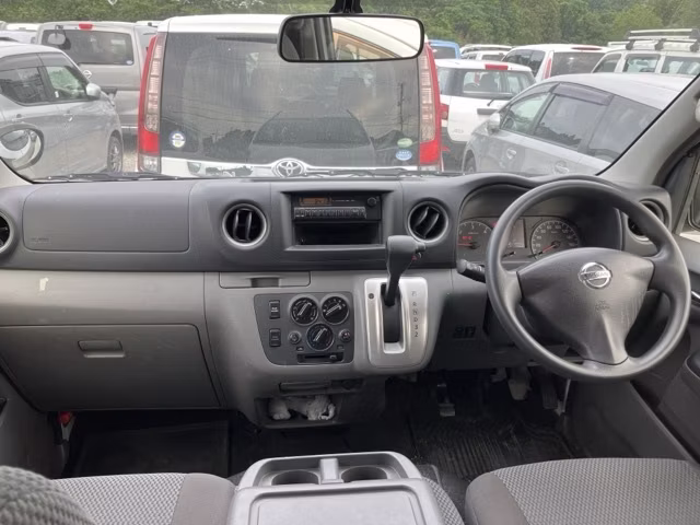 NISSAN NV350 CARAVAN