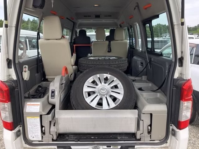 NISSAN NV350 CARAVAN