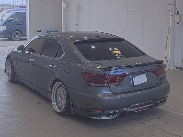 LEXUS LS460
