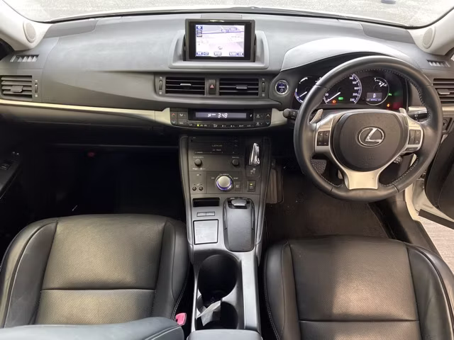 LEXUS CT200H